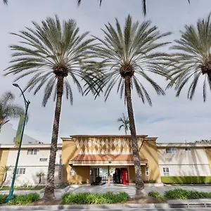 Americas Value Inn&suites Hotel